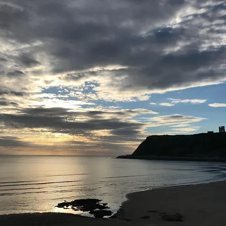 Esplanade Hideaway Apartment Scarborough
